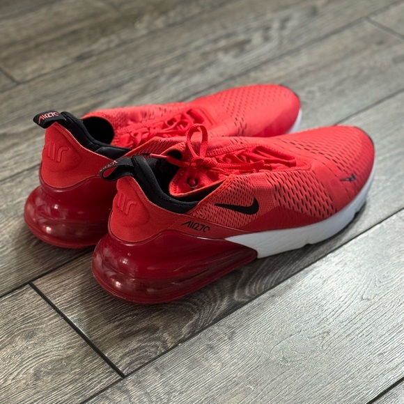 Nike Air Max 270 - Picture 6 of 11